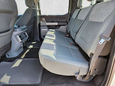 Used 2024 Ford F250 XLT w/ Black Appearance Package AWD/4WD image 17