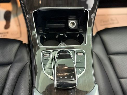 Used 2018 Mercedes-Benz GLC 300 4MATIC image 28