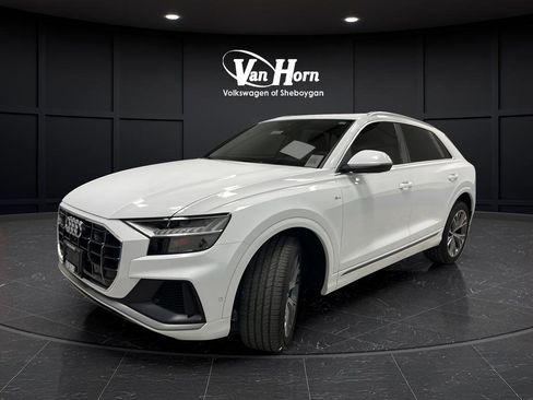 Used 2023 Audi Q8 Premium Plus w/ Premium Plus Package AWD/4WD image 3