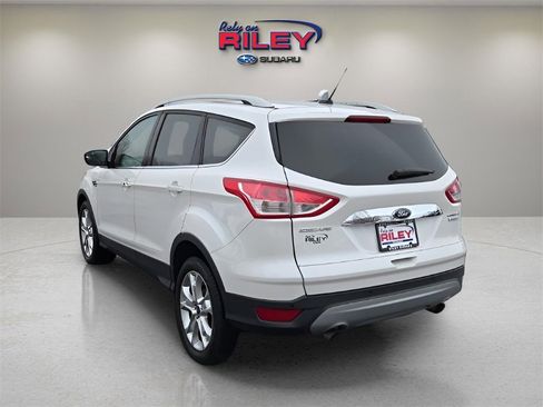 Used 2015 Ford Escape Titanium image 3