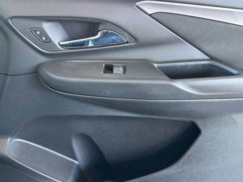 Used 2023 Chevrolet Bolt LT image 23