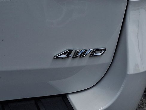 Used 2023 Ford Explorer XLT w/ Equipment Group 202A AWD/4WD image 32