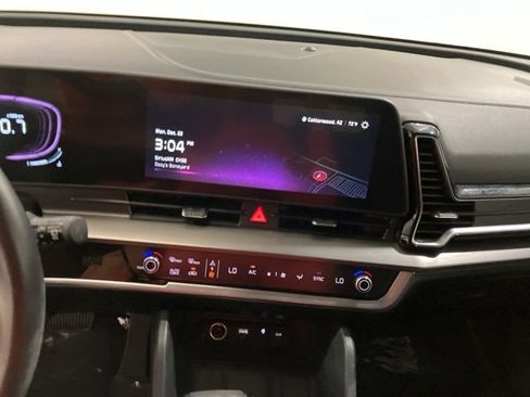 Used 2024 Kia Sportage EX image 15