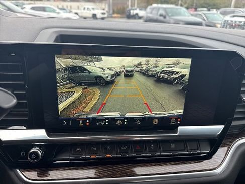 New 2026 GMC Sierra 1500 SLE w/ Preferred Package image 24