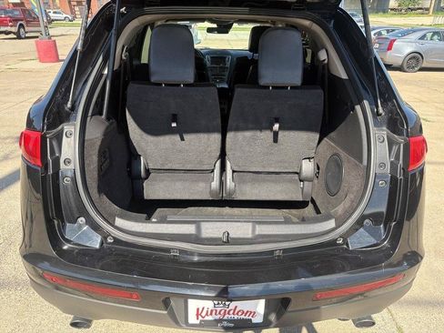 Used 2012 Lincoln MKT AWD image 7