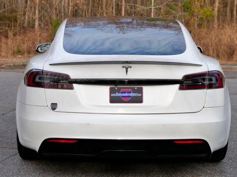 Used 2021 Tesla Model S Plaid image 21