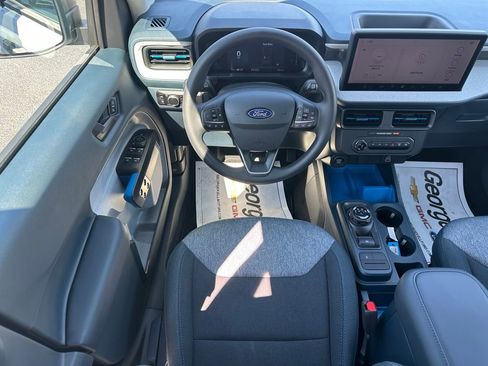 New 2025 Ford Maverick XLT image 6