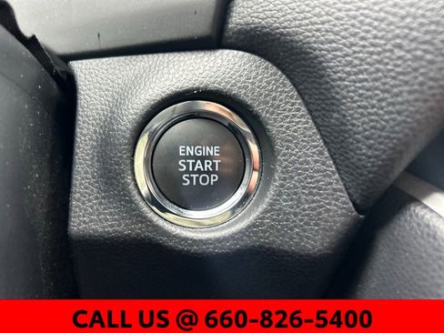 Used 2025 Toyota RAV4 XLE image 19