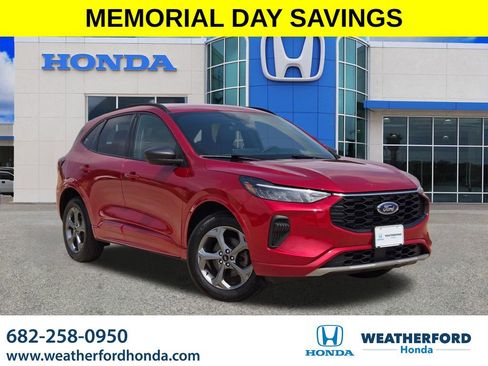 Used 2023 Ford Escape ST-Line w/ Tech Pack #1 AWD/4WD image 1