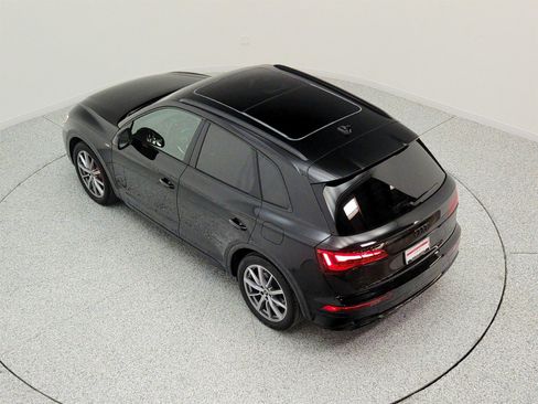 Used 2024 Audi Q5 e Premium Plus w/ Premium Plus Package AWD/4WD image 28