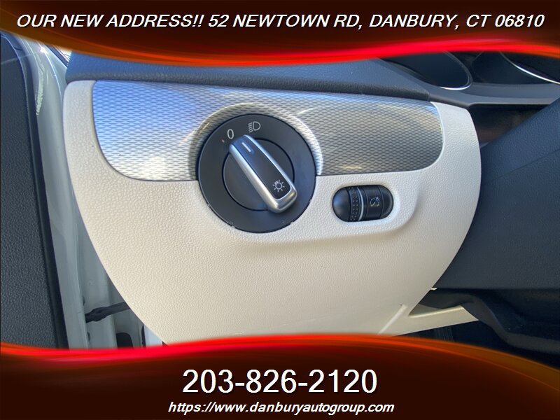 Used 2017 Volkswagen Jetta SE FWD image 15