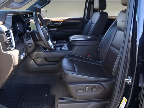Used 2022 GMC Sierra 1500 Denali w/ Denali Reserve Package image 9