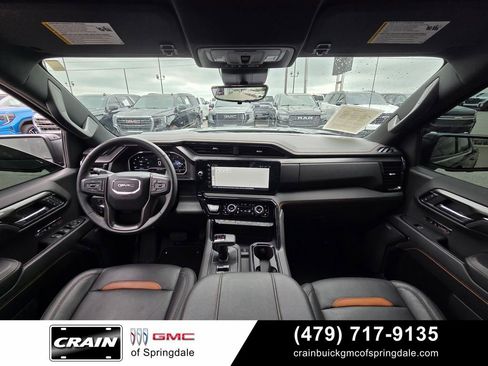 Used 2024 GMC Sierra 1500 AT4 w/ Technology Package AWD/4WD image 27