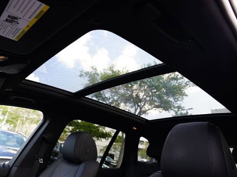 Used 2024 BMW X5 sDrive40i w/ M Sport Package RWD image 6