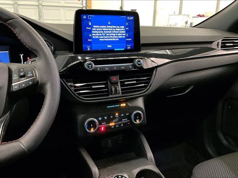 Used 2025 Ford Escape ST-Line Elite image 6