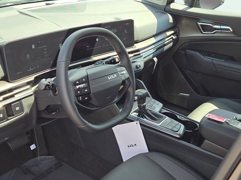 New 2026 Kia Sportage SX image 17