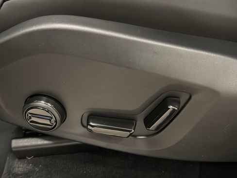 New 2026 Volvo XC90 B5 Core image 24