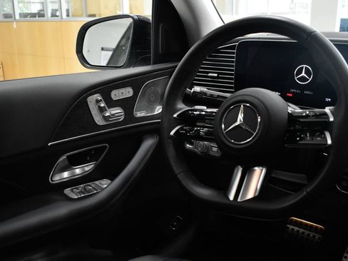 Certified 2026 Mercedes-Benz GLS 450 4MATIC w/ AMG Line Exterior image 21