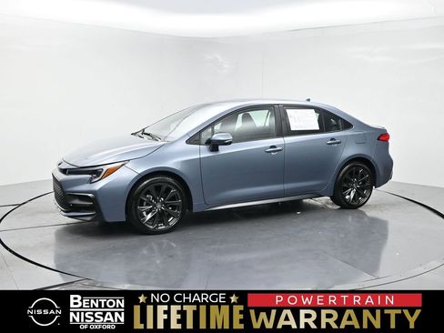 Used 2024 Toyota Corolla SE w/ SE Convenience Package FWD image 1