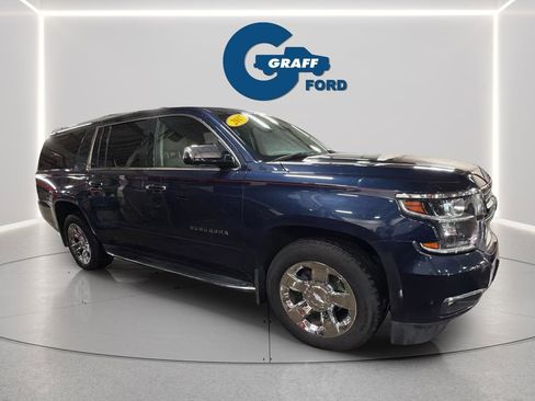 Used 2017 Chevrolet Suburban Premier image 10