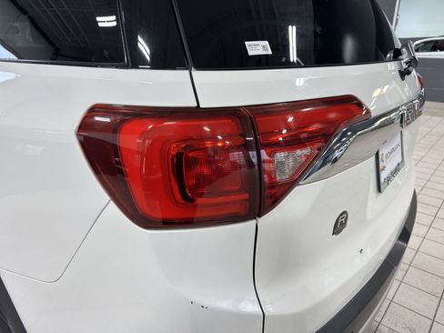 Used 2018 GMC Acadia SLT FWD image 35