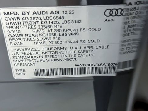Used 2025 Audi Q6 e-tron Premium Plus AWD/4WD image 27