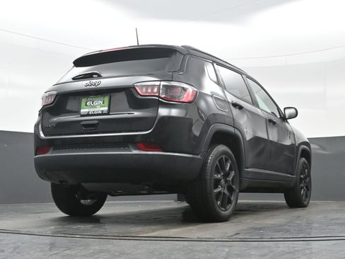 New 2026 Jeep Compass Latitude AWD/4WD image 17