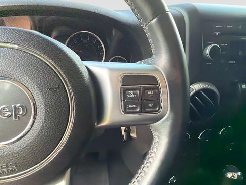 Used 2017 Jeep Wrangler Sport AWD/4WD image 28