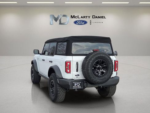 Certified 2023 Ford Bronco Wildtrak image 4