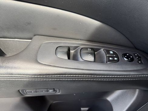 Used 2015 Nissan Pathfinder SL w/ SL Premium Package FWD image 27