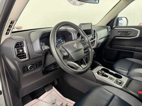 Used 2024 Ford Bronco Sport Outer Banks w/ Tech Package AWD/4WD image 10