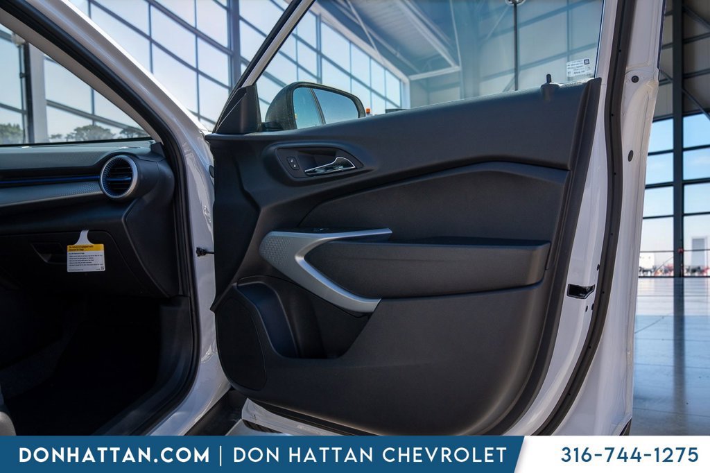 New 2026 Chevrolet Trax LS FWD image 24