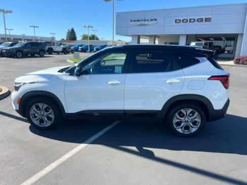 Used 2024 Kia Seltos S FWD image 26