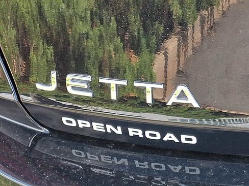 Used 2024 Volkswagen Jetta Sport FWD image 28