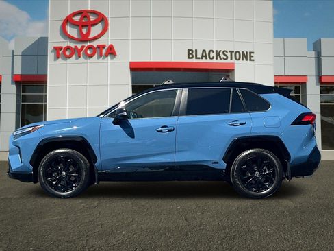 Used 2024 Toyota RAV4 XSE w/ Advanced Technology Package AWD/4WD image 6