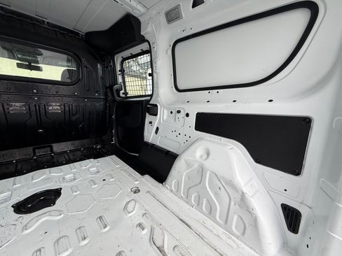 Used 2022 RAM ProMaster City Tradesman image 8