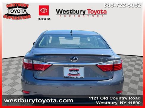 Used 2015 Lexus ES 300h w/ Navigation System Package FWD image 9