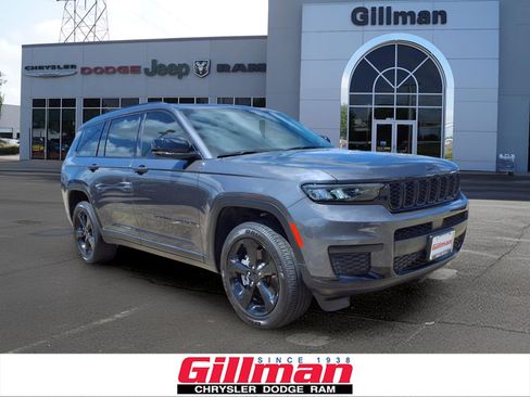 Certified 2025 Jeep Grand Cherokee L Laredo RWD image 1