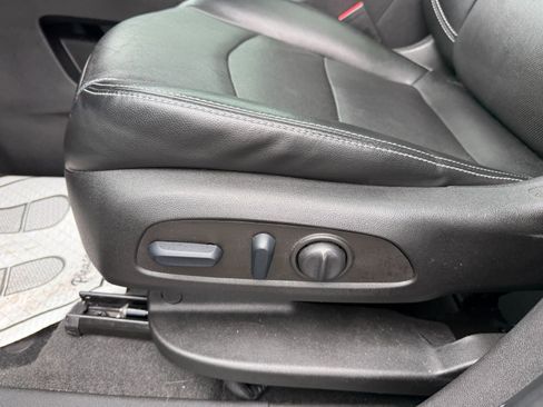 Used 2022 GMC Terrain SLT w/ Elevation Edition AWD/4WD image 22