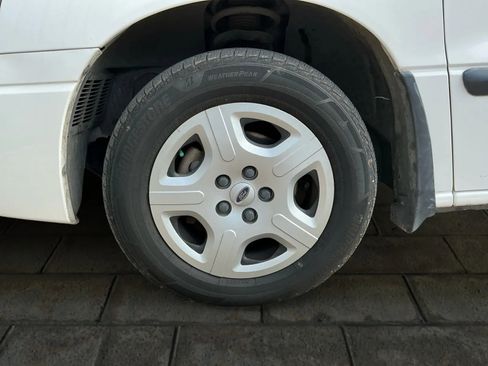 Used 2005 Ford Freestar SE image 24