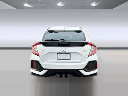 Used 2018 Honda Civic Sport Touring image 9