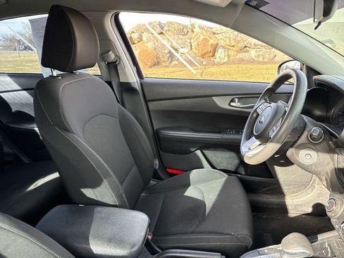Used 2020 Kia Forte LXS image 13