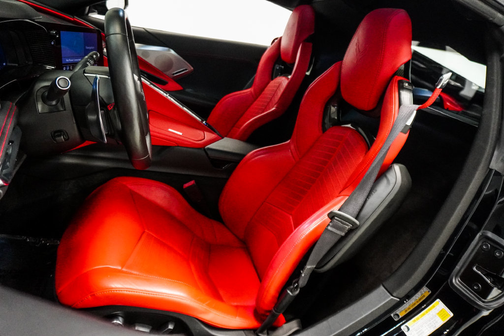 Used 2020 Chevrolet Corvette Stingray Preferred Cpe w/ 2LT Preferred Equipment Group RWD image 6