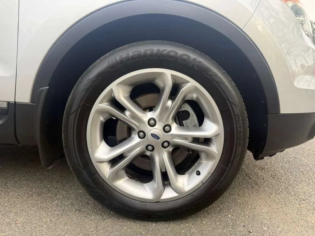 Used 2013 Ford Explorer Limited AWD/4WD image 25