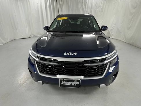 Used 2026 Kia Seltos EX AWD/4WD image 8
