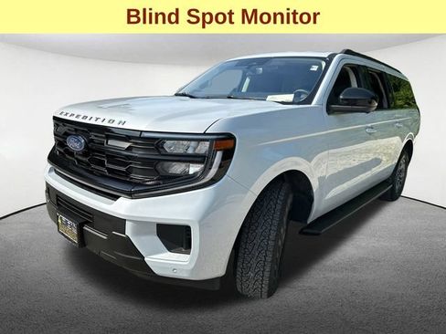 Used 2025 Ford Expedition Max Active AWD/4WD image 6