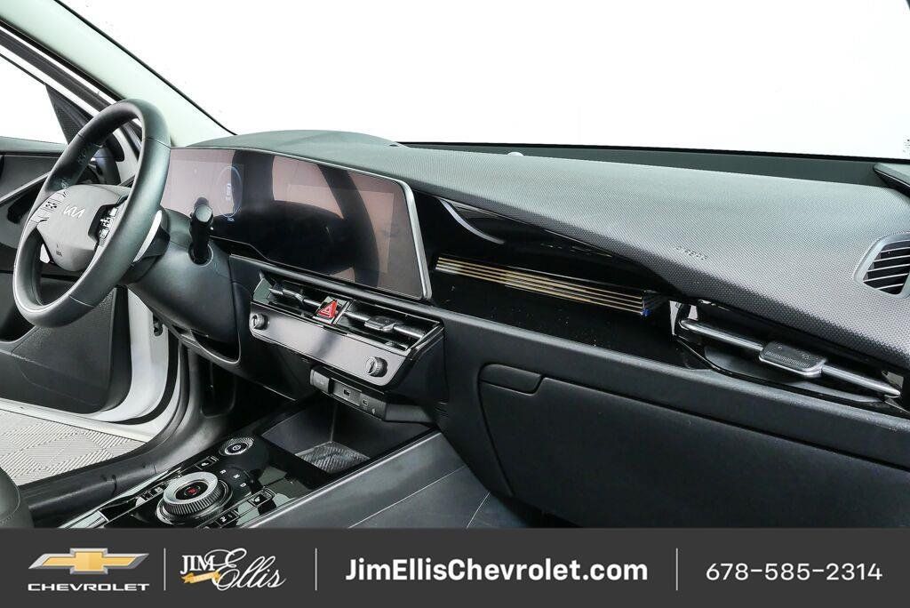Used 2023 Kia Niro Wind w/ Wind Preserve Package FWD image 23