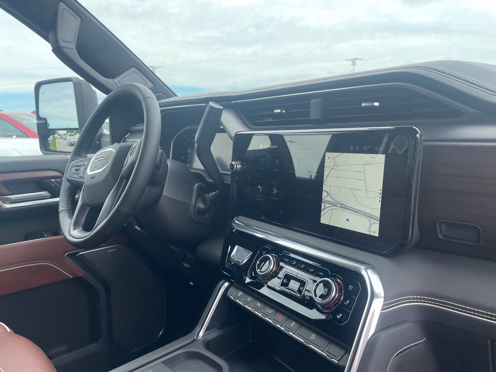 Used 2026 GMC Sierra 2500 Denali Ultimate AWD/4WD image 29