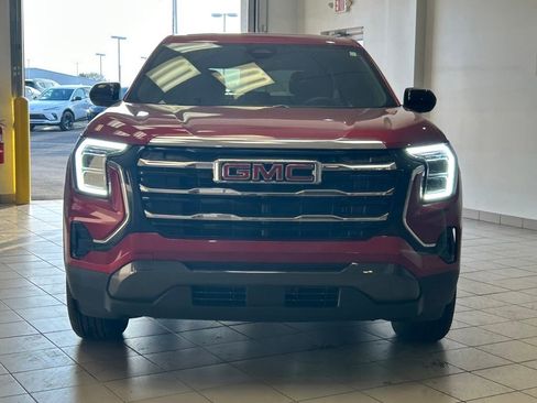 Used 2025 GMC Terrain Elevation image 2
