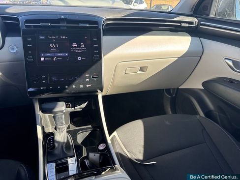 Certified 2024 Hyundai Tucson SEL image 40